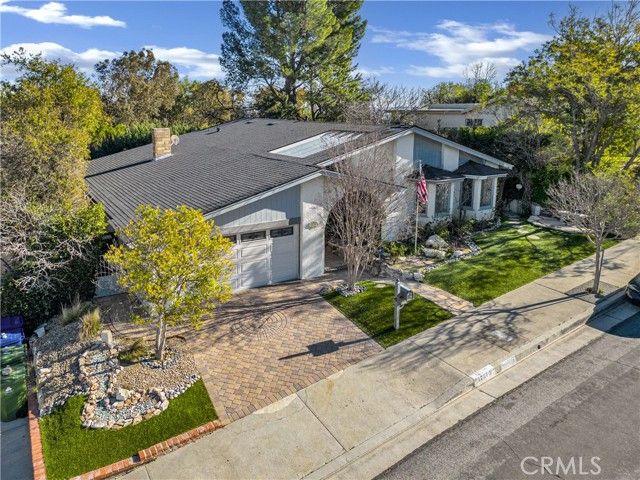 12670 Byron Avenue, Granada Hills (los Angeles), CA 91344