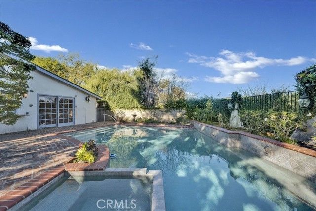 12670 Byron Avenue, Granada Hills (los Angeles), CA 91344