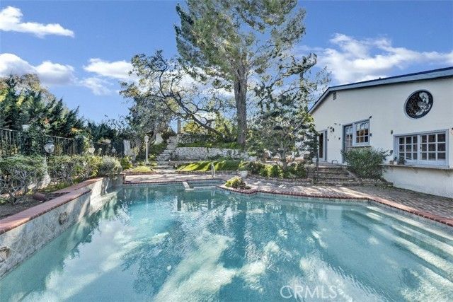 12670 Byron Avenue, Granada Hills (los Angeles), CA 91344
