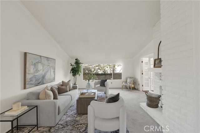 12670 Byron Avenue, Granada Hills (los Angeles), CA 91344