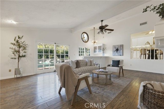 12670 Byron Avenue, Granada Hills (los Angeles), CA 91344