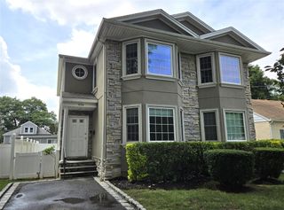 63 Dunwood Road #A, Port Washington, NY 11050