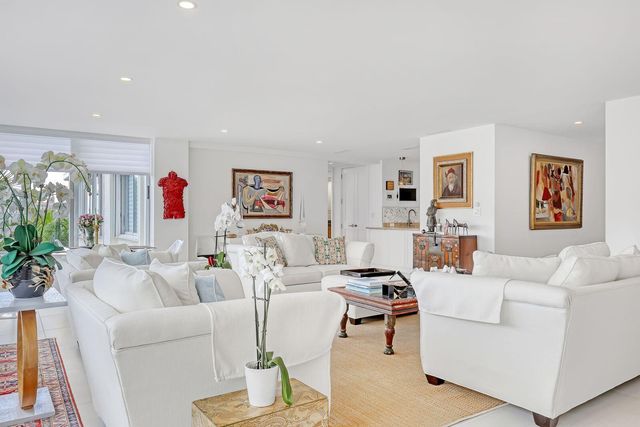 44 COCOANUT Row 507B, Palm Beach, FL 33480