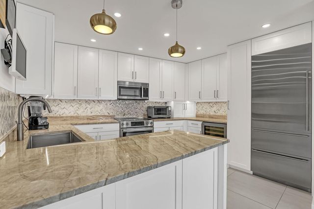 44 COCOANUT Row 507B, Palm Beach, FL 33480