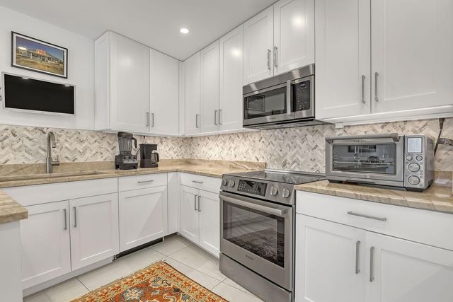 44 COCOANUT Row 507B, Palm Beach, FL 33480