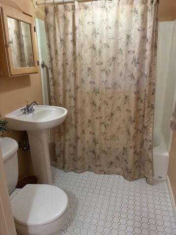 901 Homestead Avenue, Holyoke, MA 01040