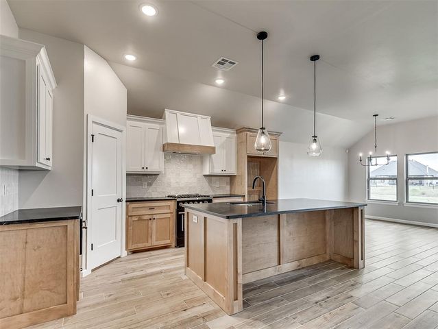 8655 Kayce Street, El Reno, OK 73036
