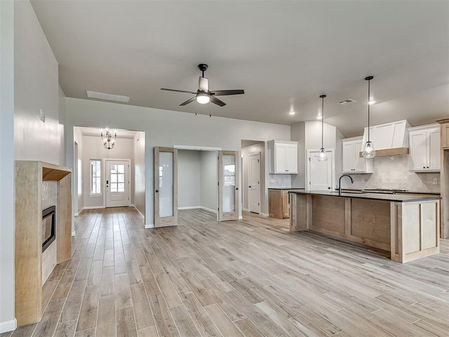 8655 Kayce Street, El Reno, OK 73036