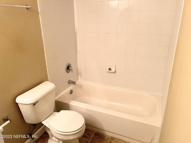 8160 E SAN JOSE MANOR Drive E 4, Jacksonville, FL 32217