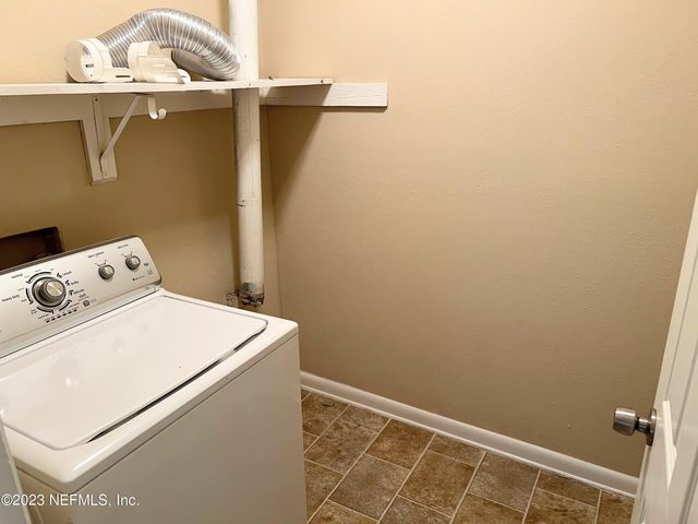 8160 E SAN JOSE MANOR Drive E 4, Jacksonville, FL 32217