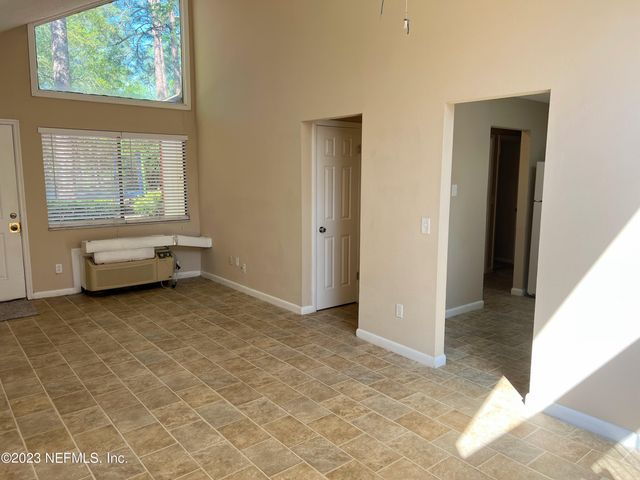 8160 E SAN JOSE MANOR Drive E 4, Jacksonville, FL 32217