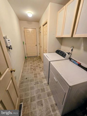 150 MARLTON LN, Quarryville, PA 17566