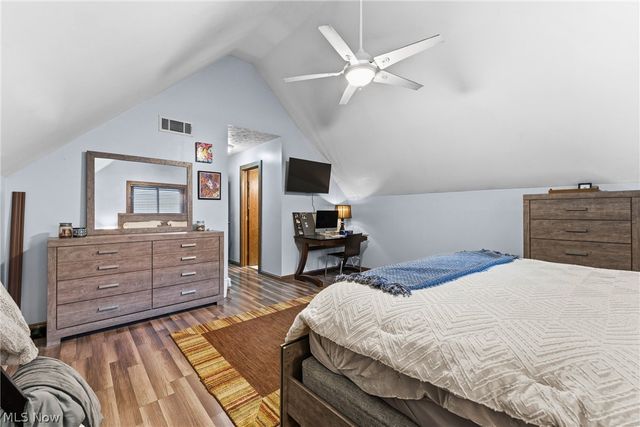 7739 Starcliff Avenue NW, North Canton, OH 44720