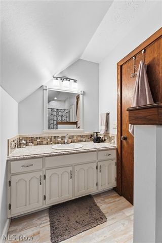 7739 Starcliff Avenue NW, North Canton, OH 44720