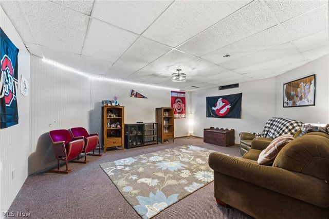 7739 Starcliff Avenue NW, North Canton, OH 44720