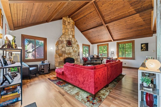 7739 Starcliff Avenue NW, North Canton, OH 44720