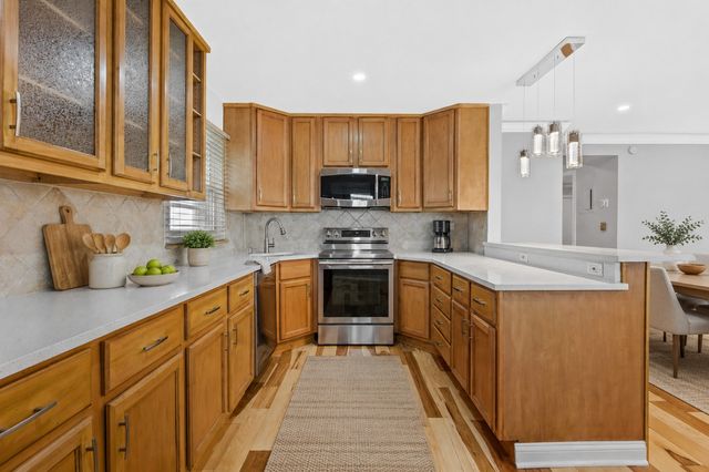 9421 Kelvin Lane 3153, Schiller Park, IL 60176