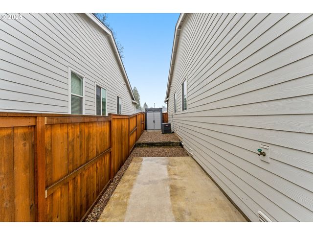 1547 N RIVER ALDER St, Canby, OR 97013