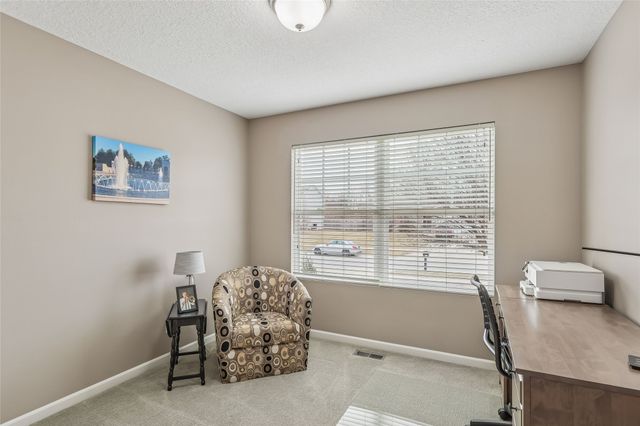 1511 Nine Iron Drive, West Des Moines, IA 50266