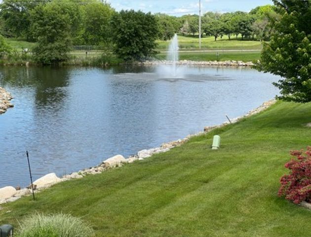 1511 Nine Iron Drive, West Des Moines, IA 50266