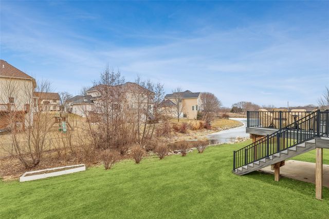 1511 Nine Iron Drive, West Des Moines, IA 50266