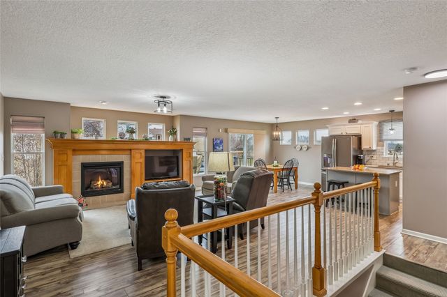 1511 Nine Iron Drive, West Des Moines, IA 50266