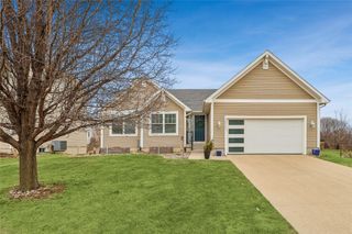 1511 Nine Iron Drive, West Des Moines, IA 50266