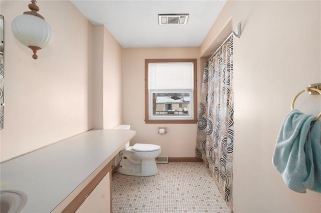 247 Asylum Road, Warwick, RI 02886