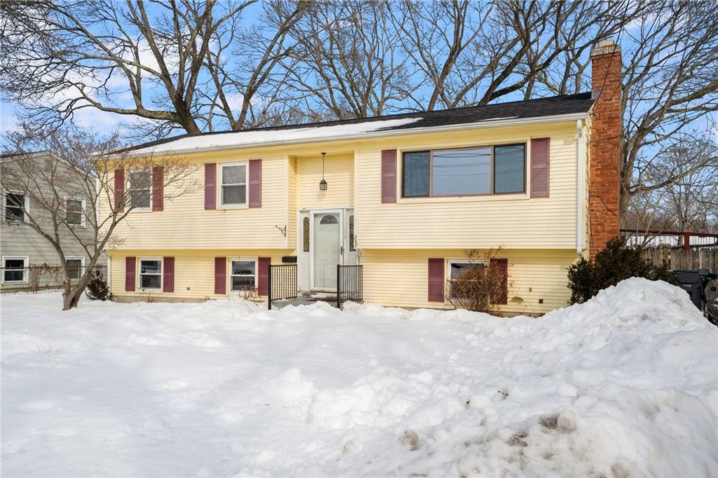247 Asylum Road, Warwick, RI 02886