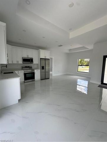 821 Bell BLVD S, Lehigh Acres, FL 33974