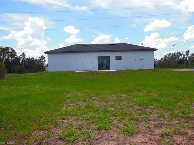 821 Bell BLVD S, Lehigh Acres, FL 33974