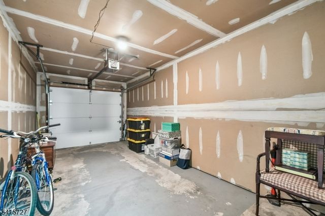 18 Manchester Ct F, Chatham Twp., NJ 07928