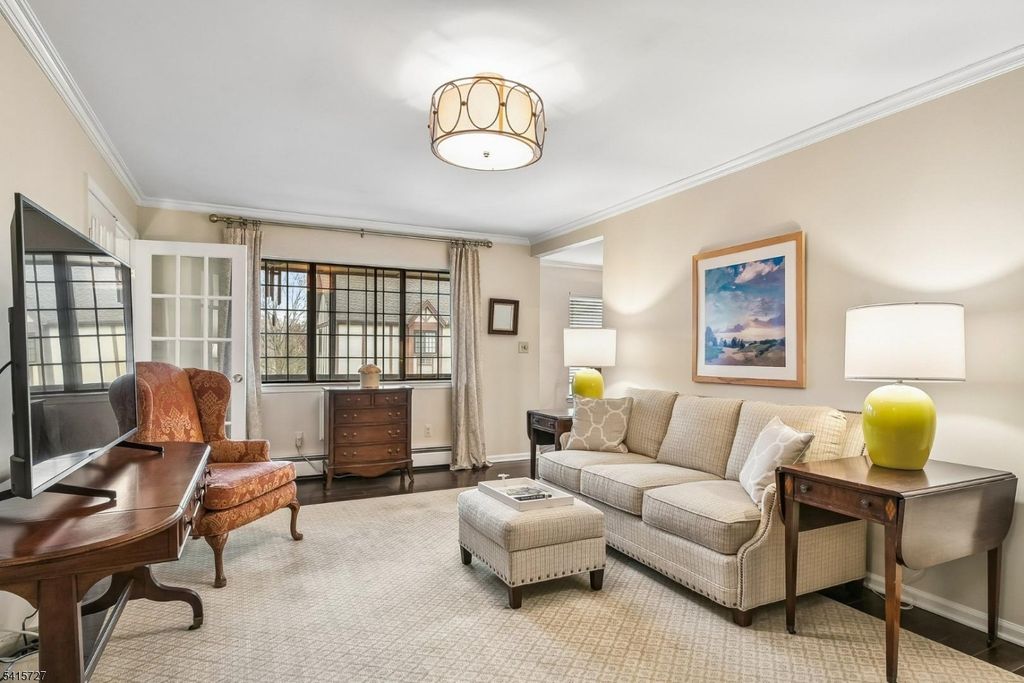 18 Manchester Ct F, Chatham Twp., NJ 07928