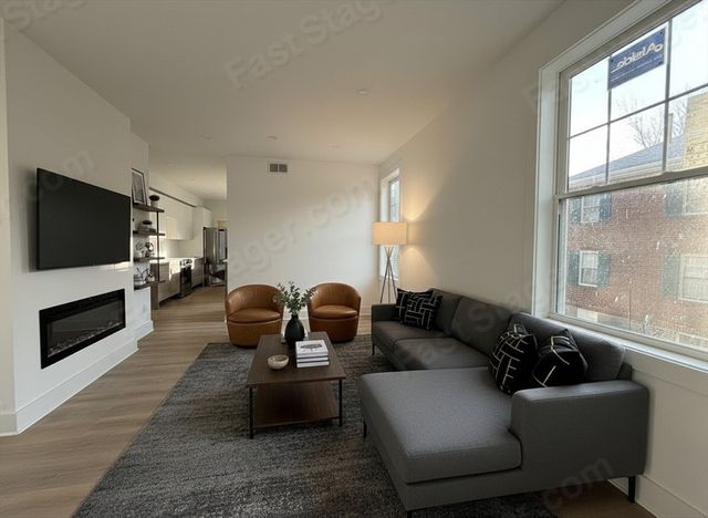 47 Chase Street 4, Newton, MA 02459