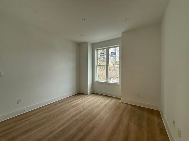 47 Chase Street 4, Newton, MA 02459
