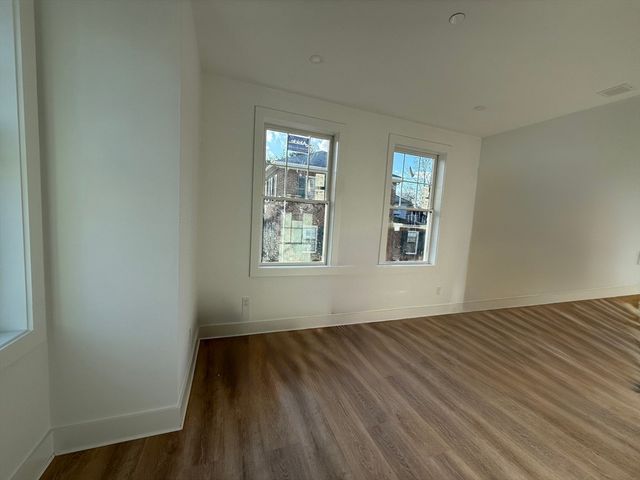 47 Chase Street 4, Newton, MA 02459