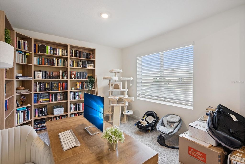 Image 17 of property listing at 3918 ROYAL AZALEA WAY, Sanford, FL 32773