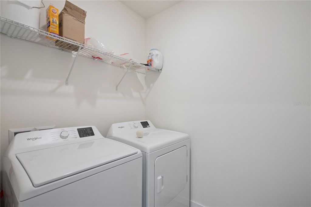 Image 30 of property listing at 3918 ROYAL AZALEA WAY, Sanford, FL 32773