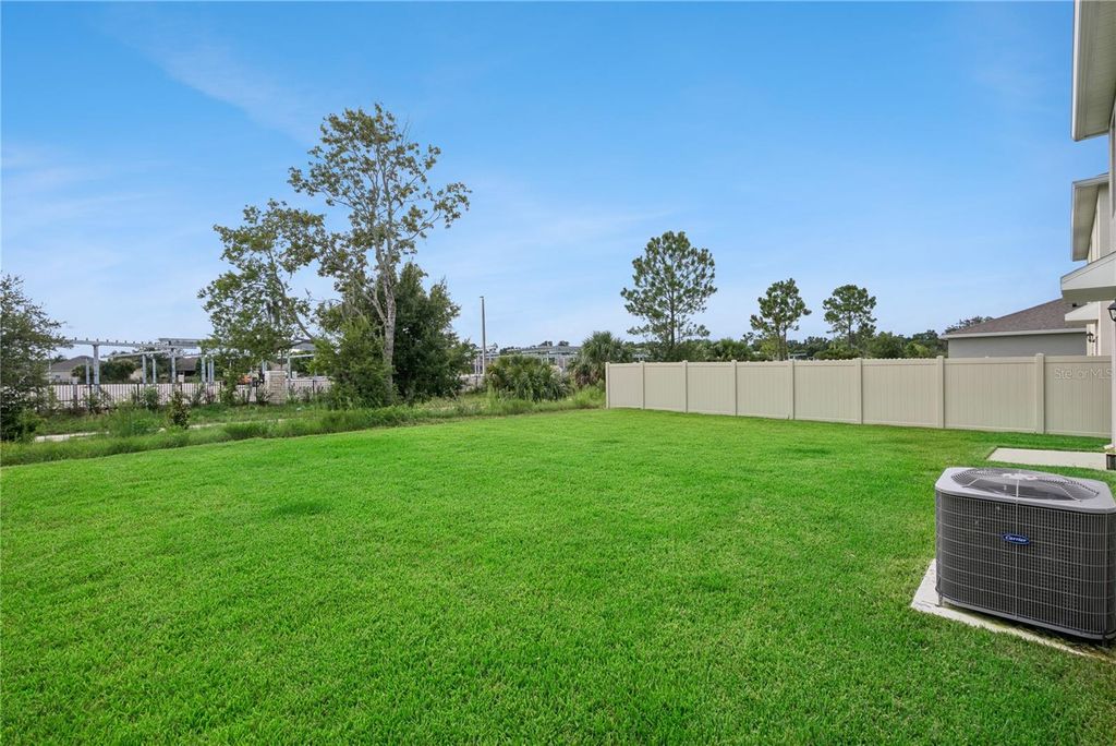 Image 6 of property listing at 3918 ROYAL AZALEA WAY, Sanford, FL 32773
