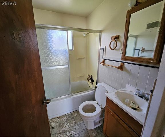 10308 Lord Drive, St Louis, MO 63136