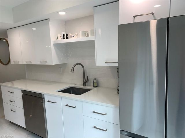 4082 Belair LN # 9, Naples, FL 34103