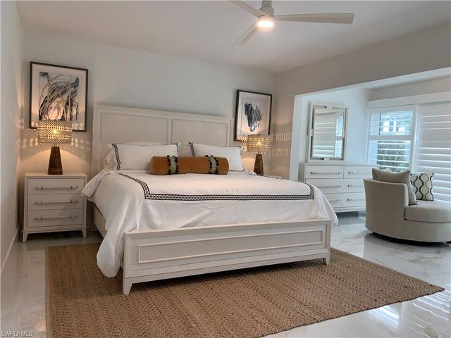 4082 Belair LN # 9, Naples, FL 34103