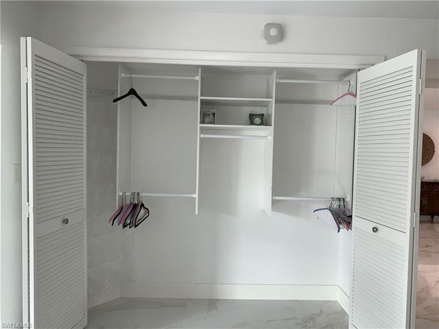 4082 Belair LN # 9, Naples, FL 34103