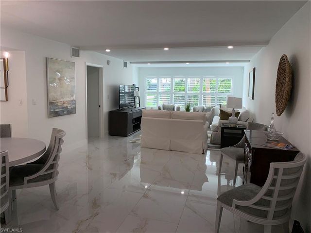 4082 Belair LN # 9, Naples, FL 34103