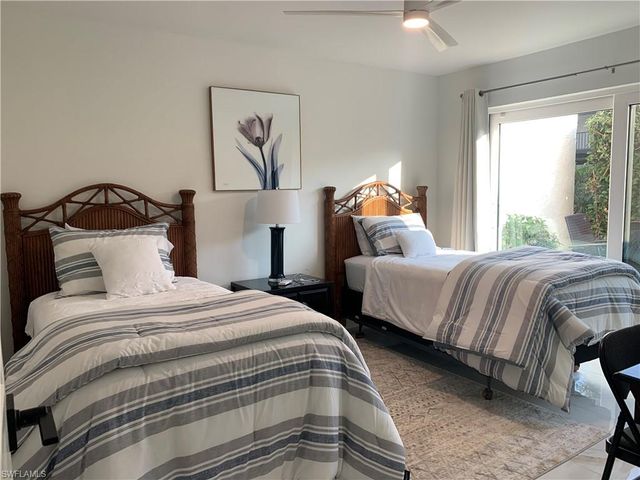 4082 Belair LN # 9, Naples, FL 34103