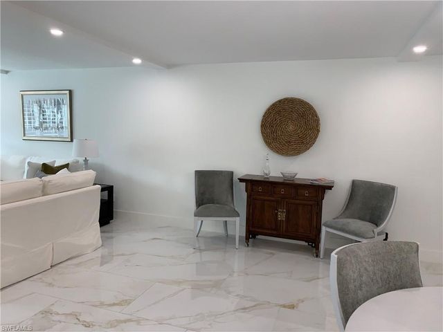 4082 Belair LN # 9, Naples, FL 34103