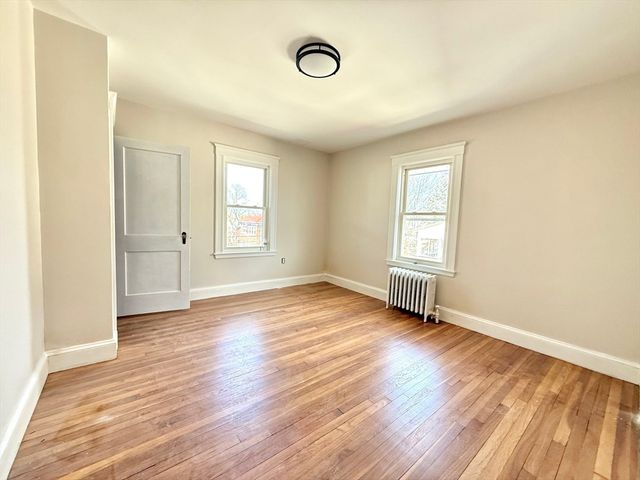 82 Elmer Rd 1, Boston, MA 02124