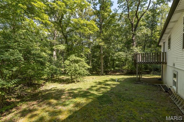 250 Meadow Woods Road, Hillsboro, MO 63050