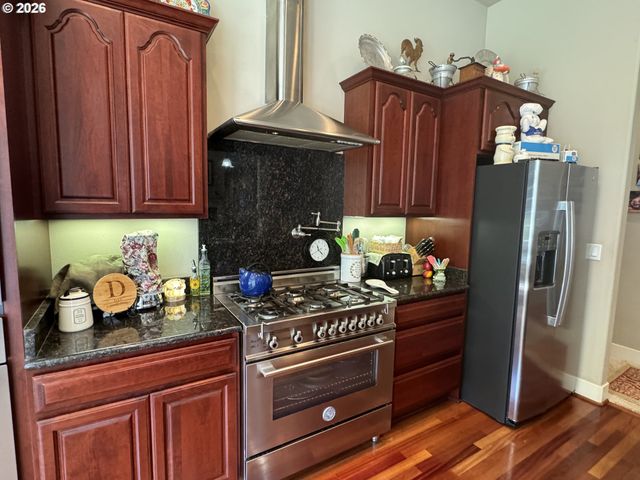 2510 WILLOW CREST Ct, Florence, OR 97439