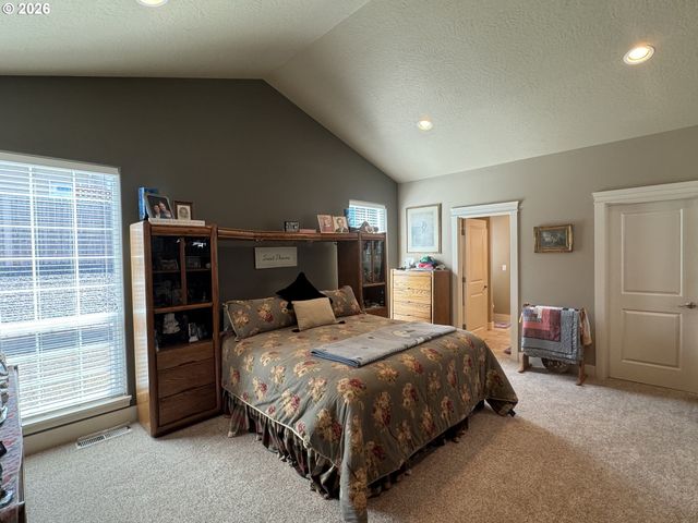 2510 WILLOW CREST Ct, Florence, OR 97439